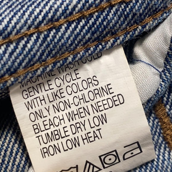 IZOD Denim Authentic Classic 90s Jeans Jacket - Picture 7 of 11